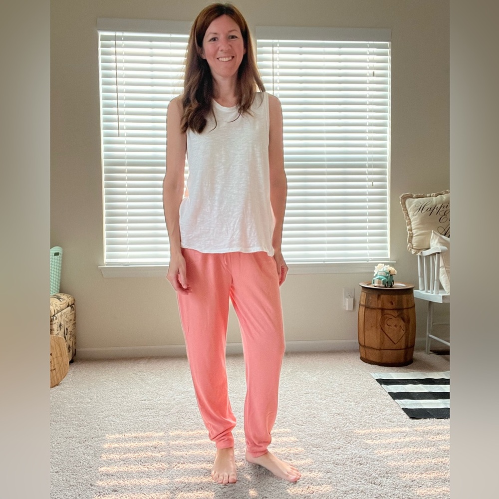 Old navy pink lounge pants joggers - Picture 3 of 5